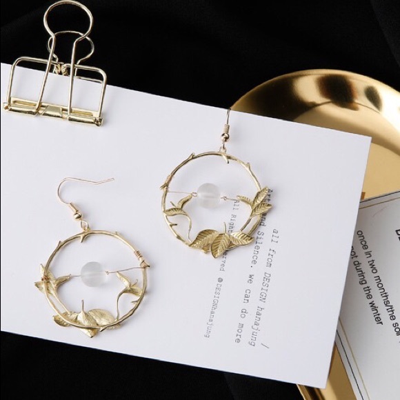 ⭐️Golden Ring Geometric Ivory Ball Earrings - Picture 5 of 8